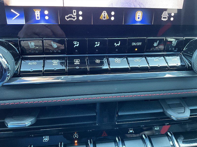 Used 2023 Chevrolet Colorado Z71 w/ Z71 Convenience Package 2 image 23