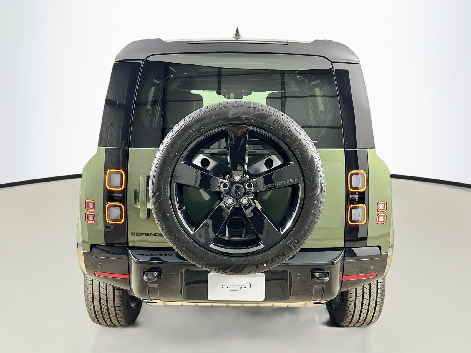 New 2026 Land Rover Defender 110 X-Dynamic SE AWD/4WD image 6