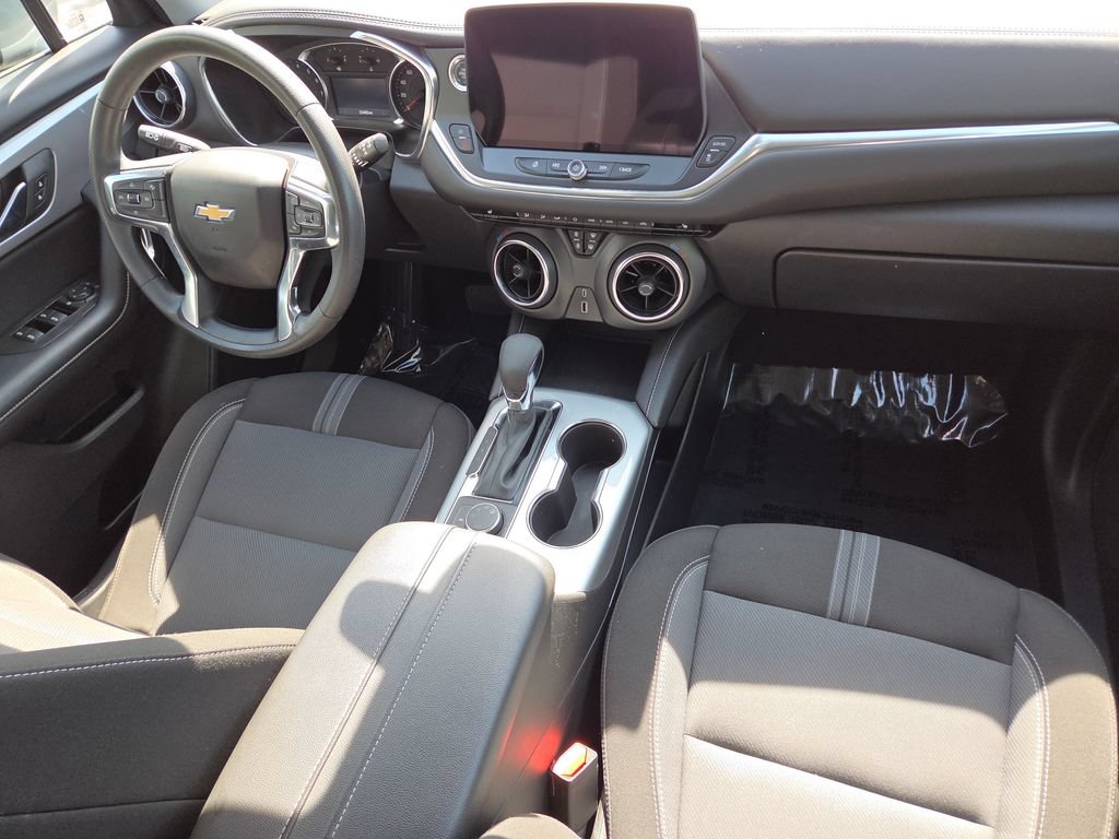 Used 2025 Chevrolet Blazer LT AWD/4WD image 20