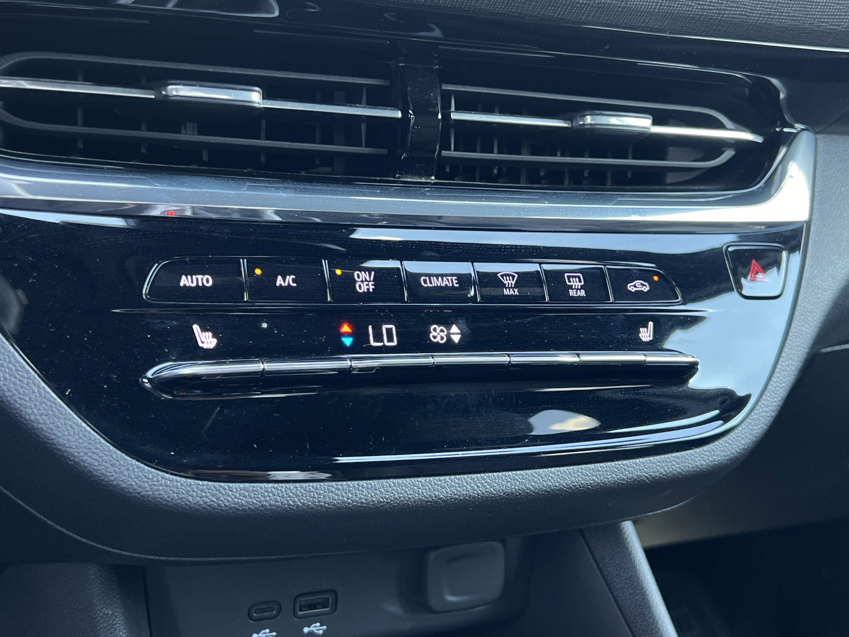 Used 2025 Buick Envista Avenir FWD image 19