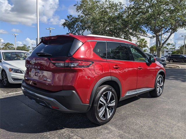 Used 2023 Nissan Rogue SL w/ SL Premium Package image 4