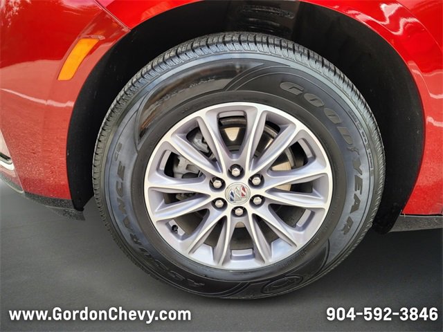 Used 2024 Buick Enclave Premium image 10