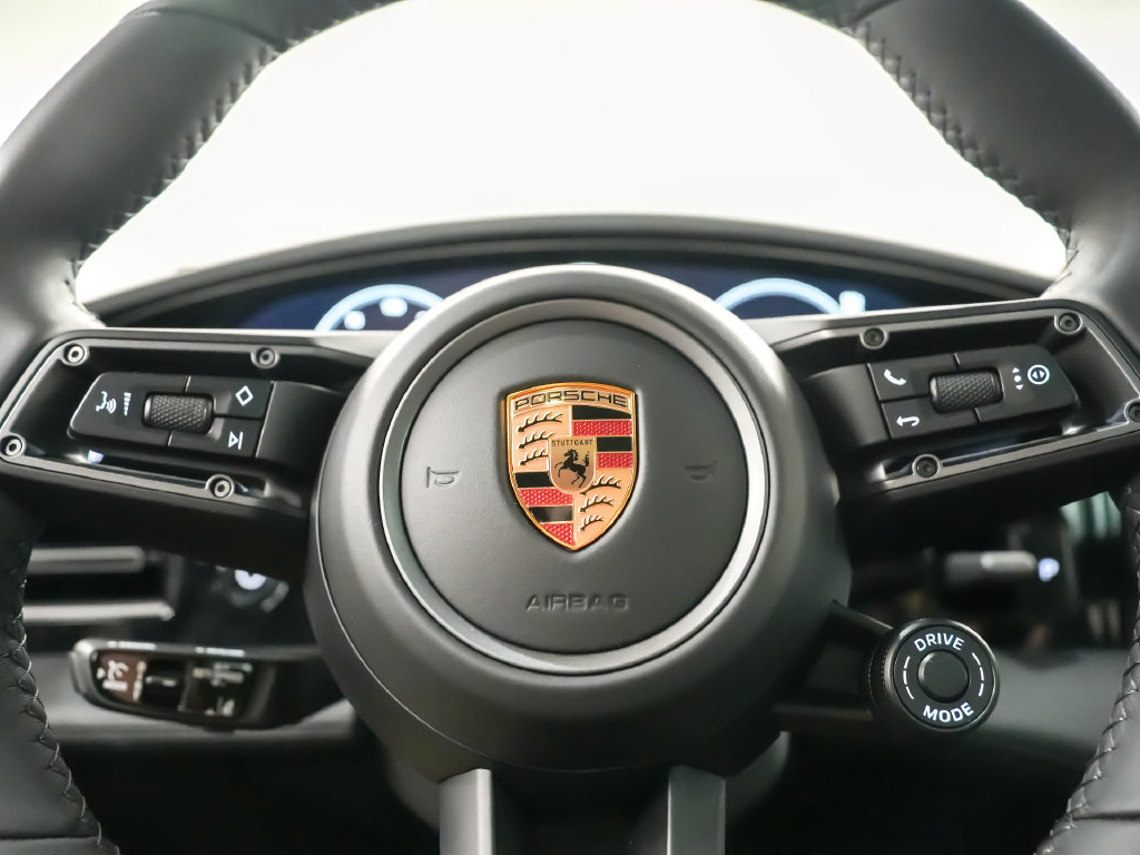 New 2026 Porsche Taycan 4S AWD/4WD image 28