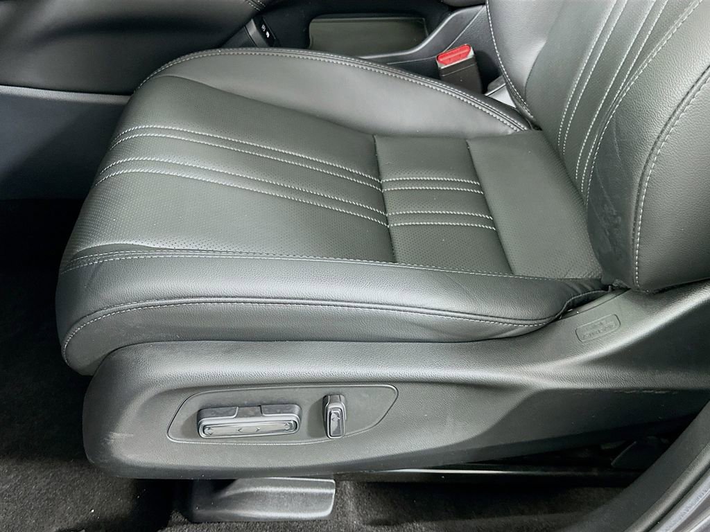 Used 2025 Honda HR-V EX-L image 19