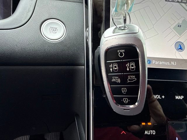 Certified 2024 Hyundai Tucson Limited AWD/4WD image 39
