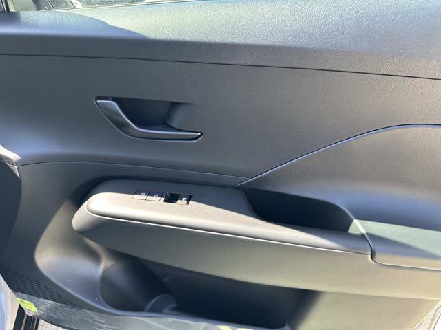 New 2027 Hyundai Kona SE FWD image 28