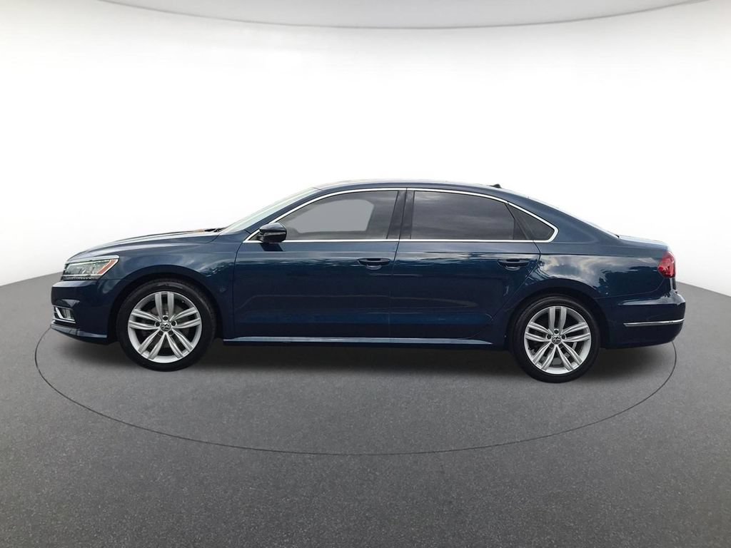 Used 2018 Volkswagen Passat 2.0T SE FWD image 7