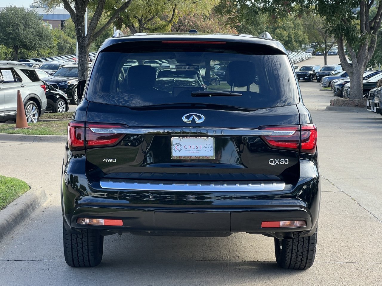 Used 2022 INFINITI QX80 Premium Select w/ Cargo Package AWD/4WD image 5