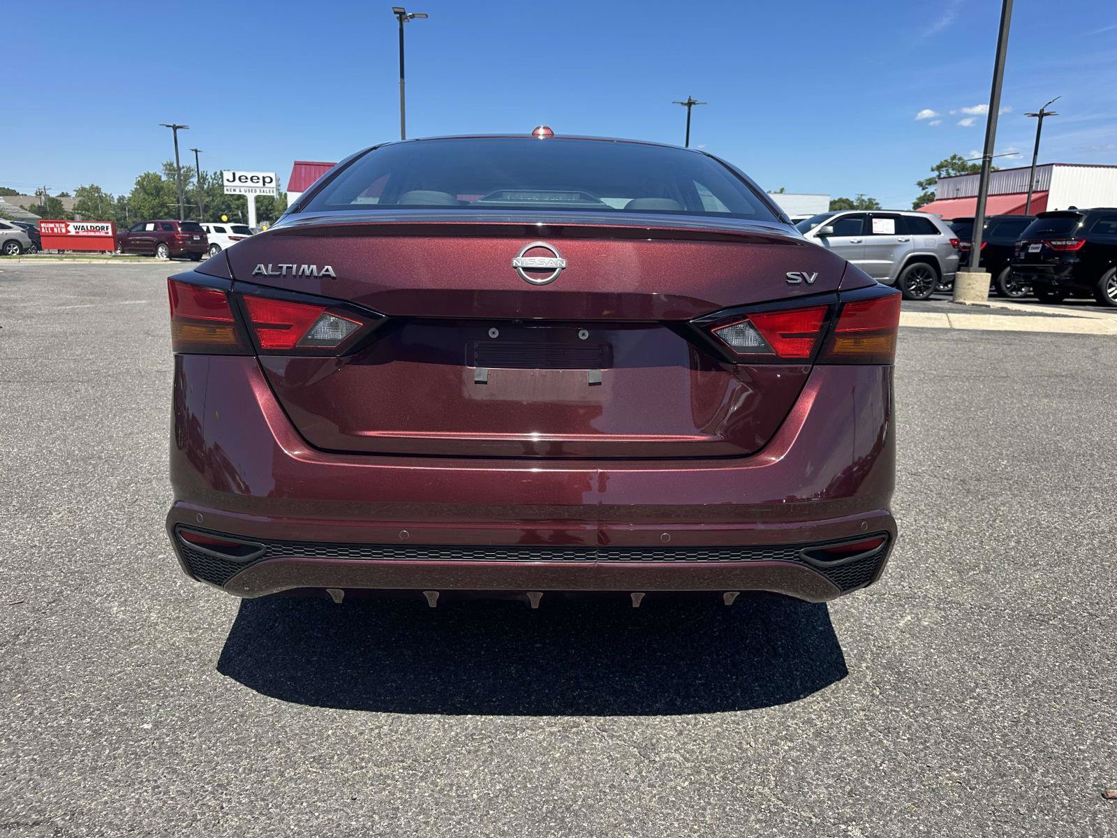 Used 2024 Nissan Altima 2.5 SV FWD image 5