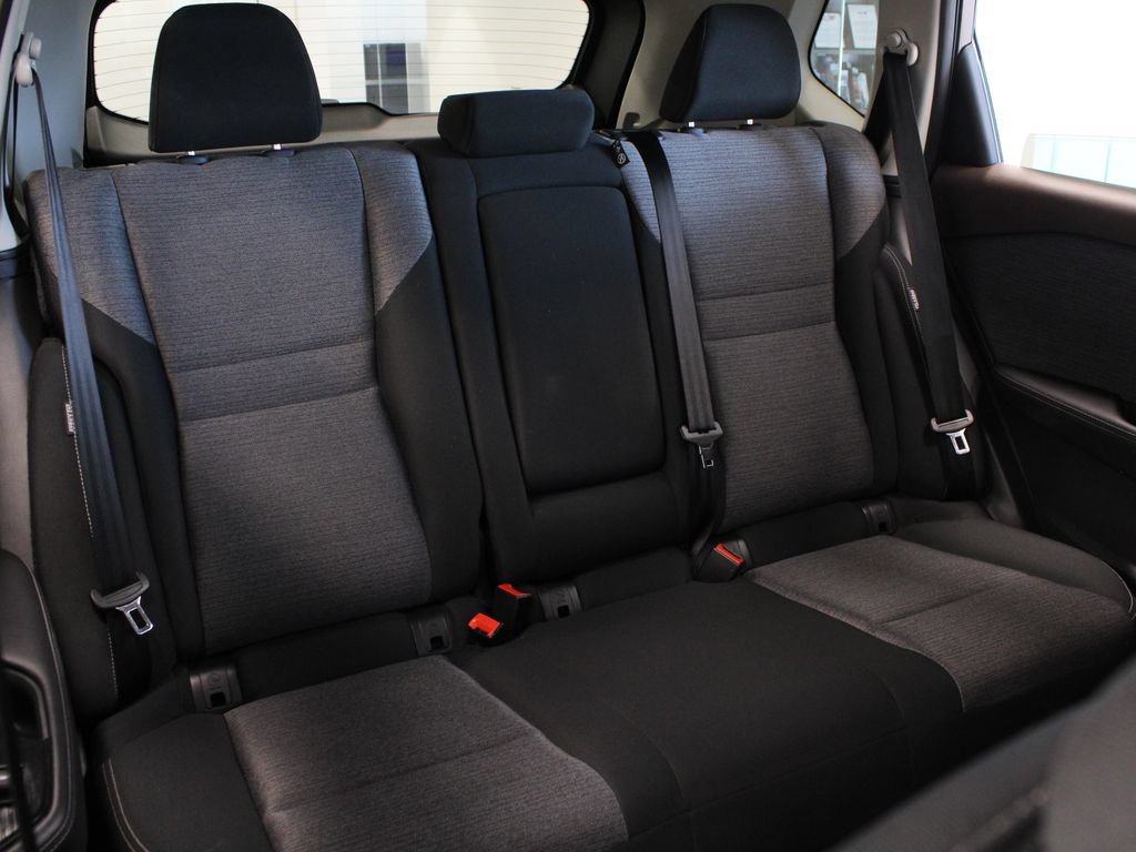 Used 2023 Nissan Rogue SV w/ SV Premium B Package FWD image 27