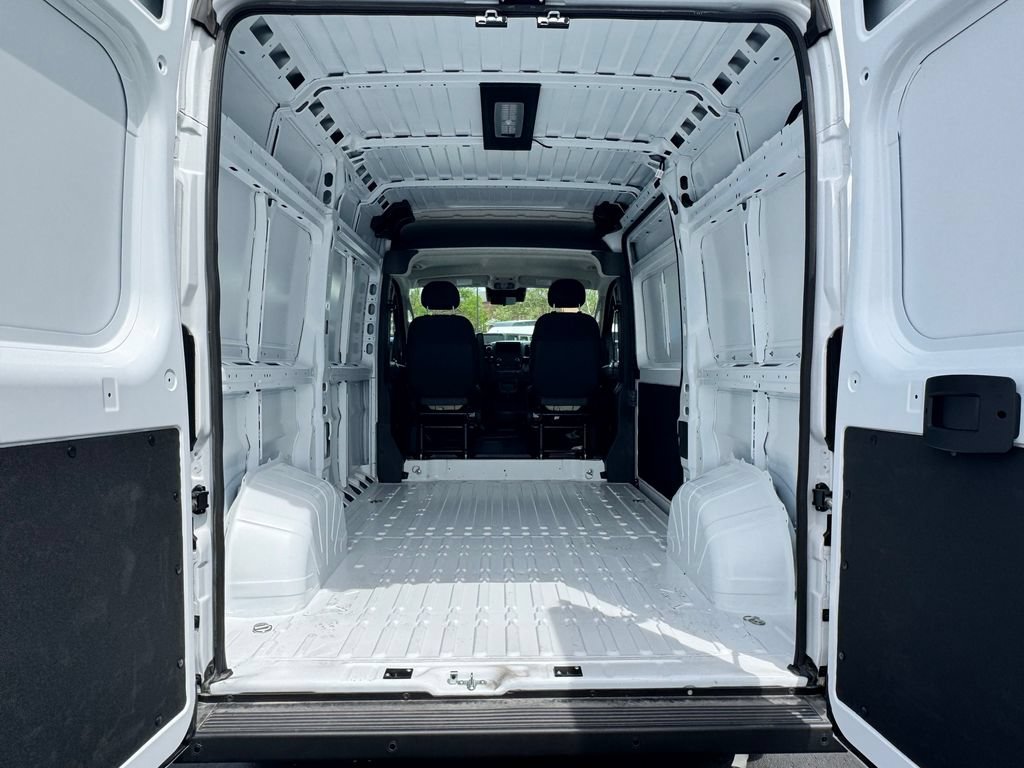 New 2026 RAM ProMaster 1500 w/ Quick Order Package 22G SLT FWD image 14