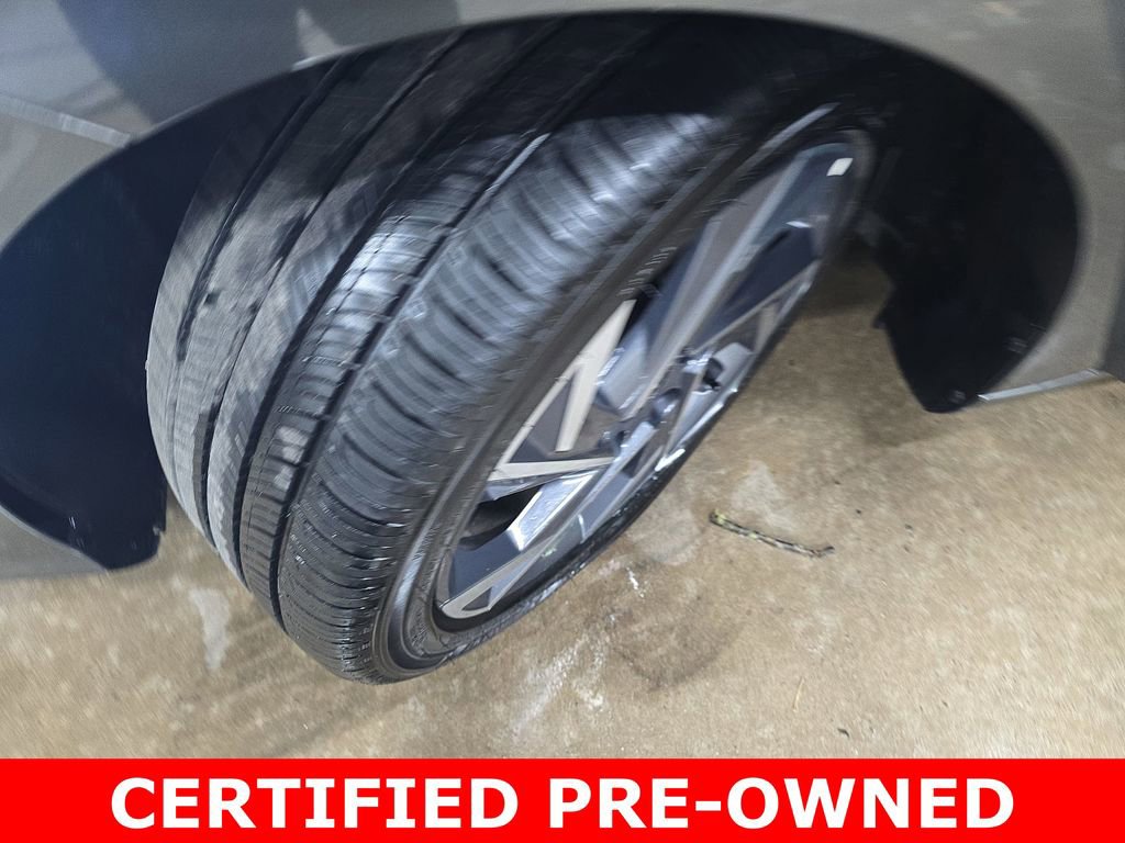 Certified 2025 Hyundai Elantra Limited image 33