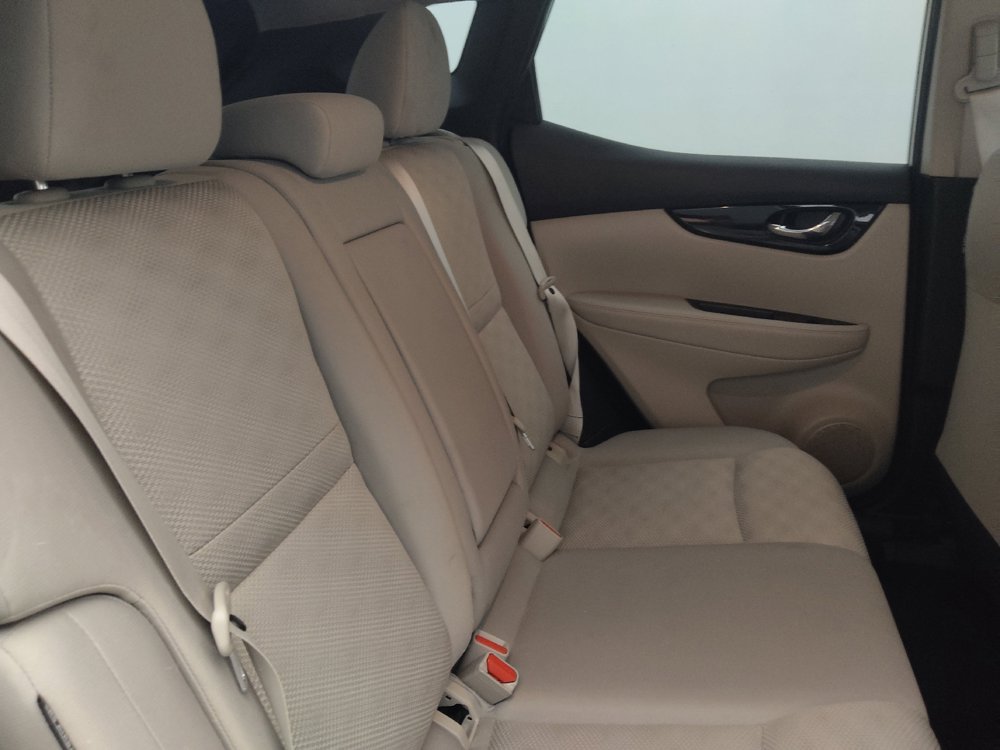 Used 2022 Nissan Rogue Sport SV FWD image 19