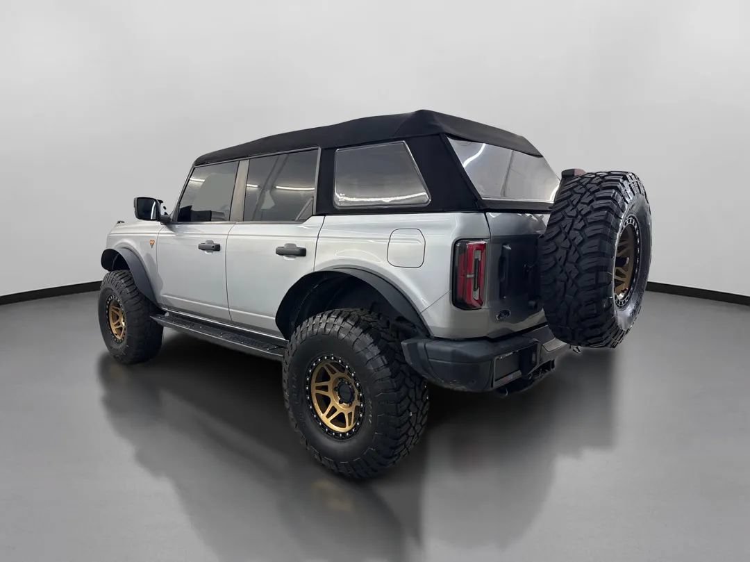 Used 2022 Ford Bronco Badlands w/ Sasquatch Package AWD/4WD image 7