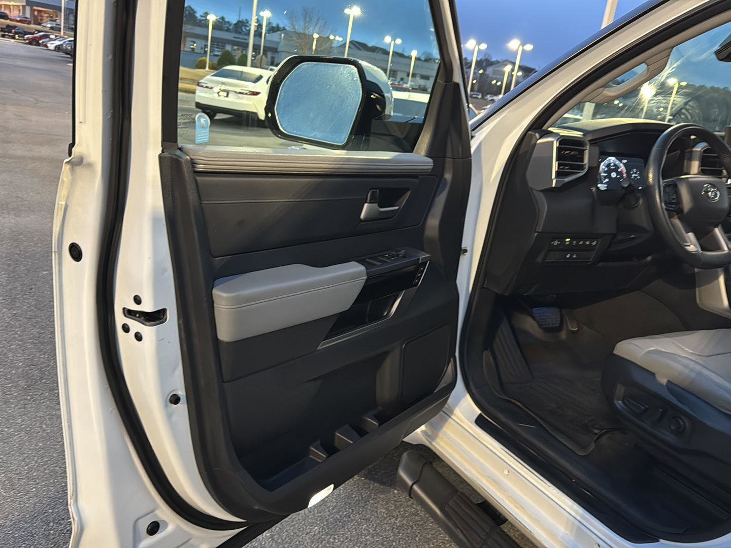 Used 2024 Toyota Tundra Limited image 14