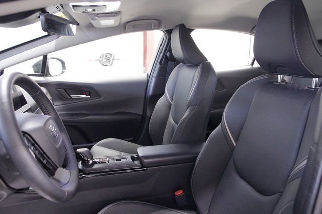 Used 2024 Toyota Prius XLE image 13