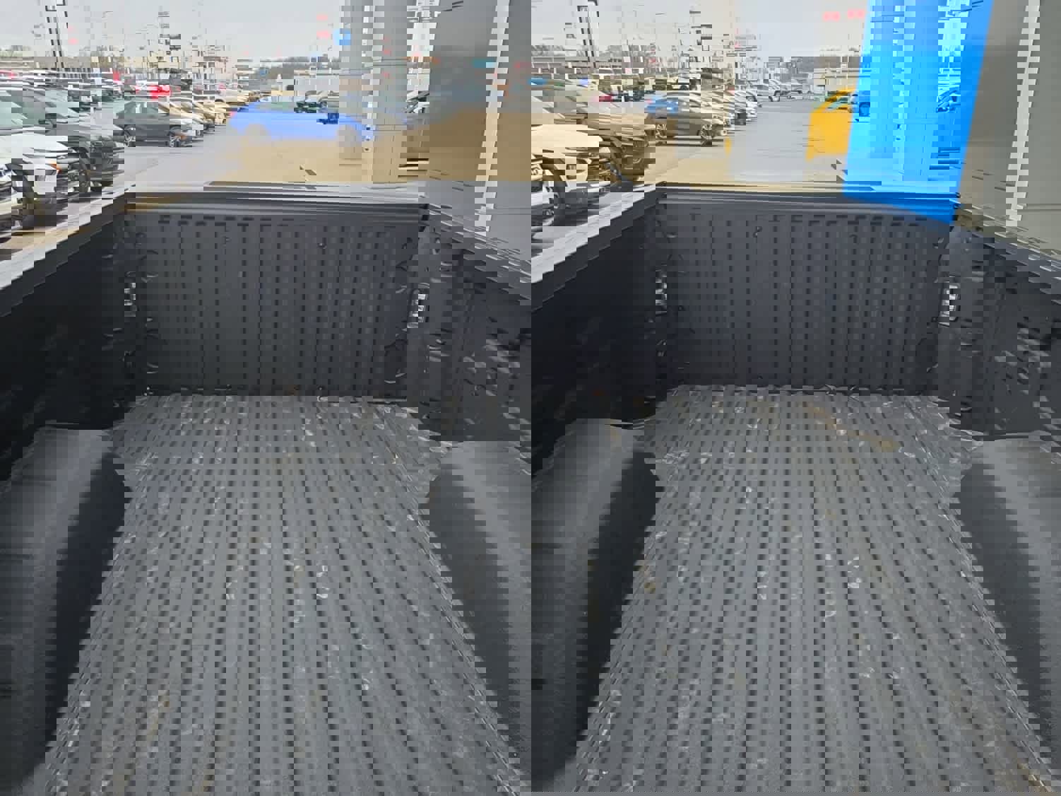 Used 2024 Chevrolet Silverado 1500 High Country w/ High Country Premium Package image 23