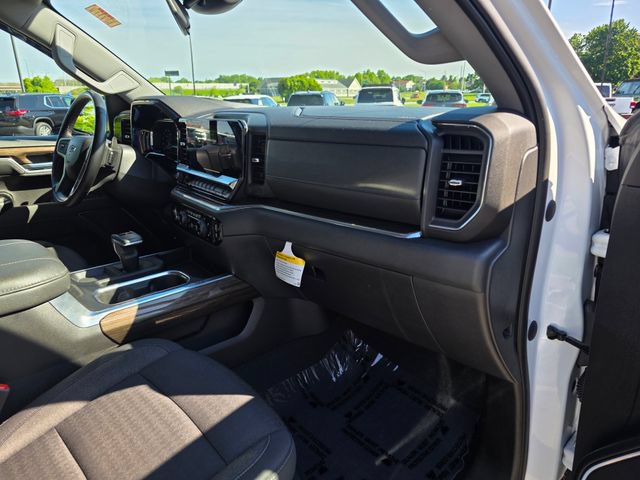 Used 2023 Chevrolet Silverado 1500 RST w/ Z71 Off-Road Package AWD/4WD image 10