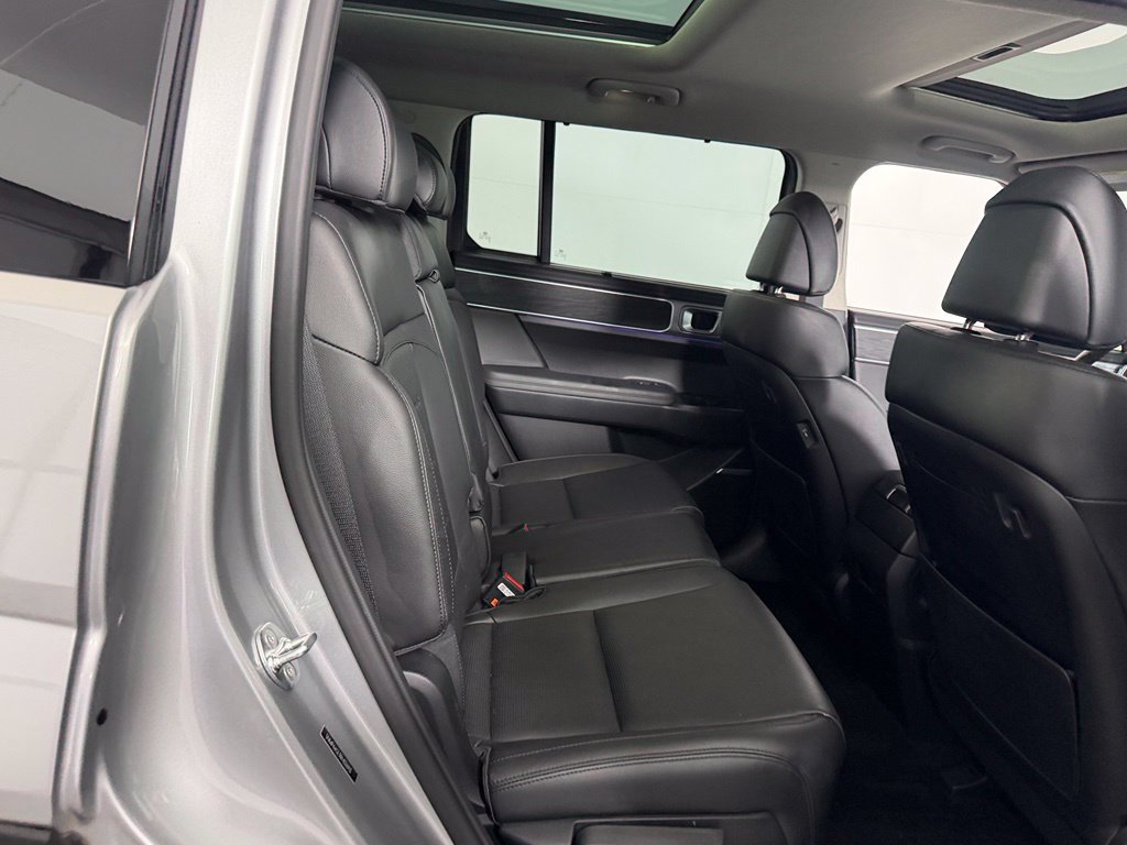 Used 2024 Hyundai Santa Fe Limited FWD image 24