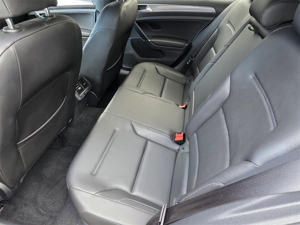 Used 2017 Volkswagen Golf Alltrack SE image 10