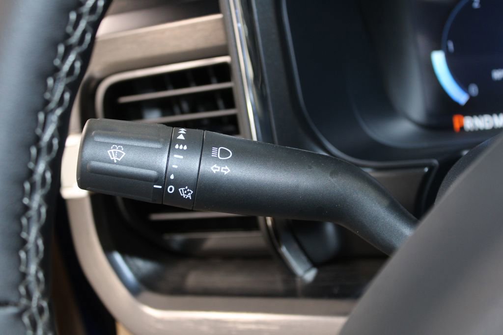 New 2026 Ford F250 Lariat w/ Chrome Package image 40