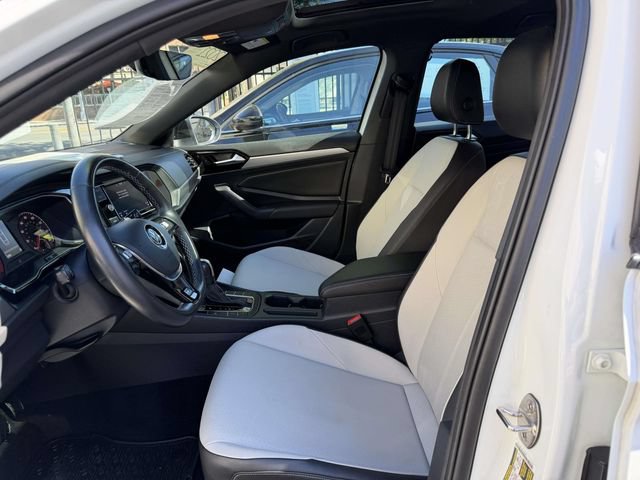 Certified 2021 Volkswagen Jetta R-Line w/ R-Line Cold Weather Package FWD image 18