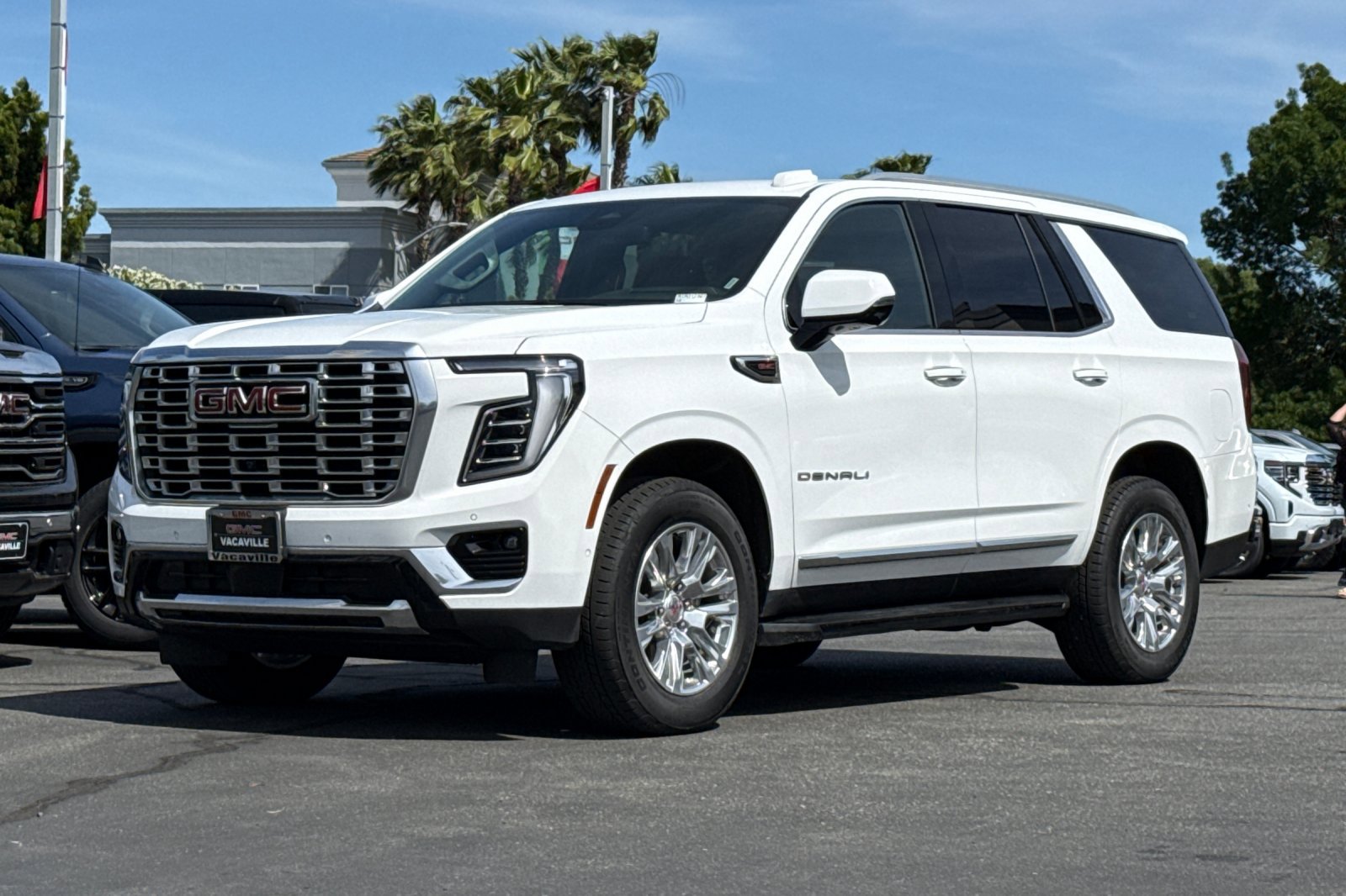 Used 2025 GMC Yukon Denali AWD/4WD image 9
