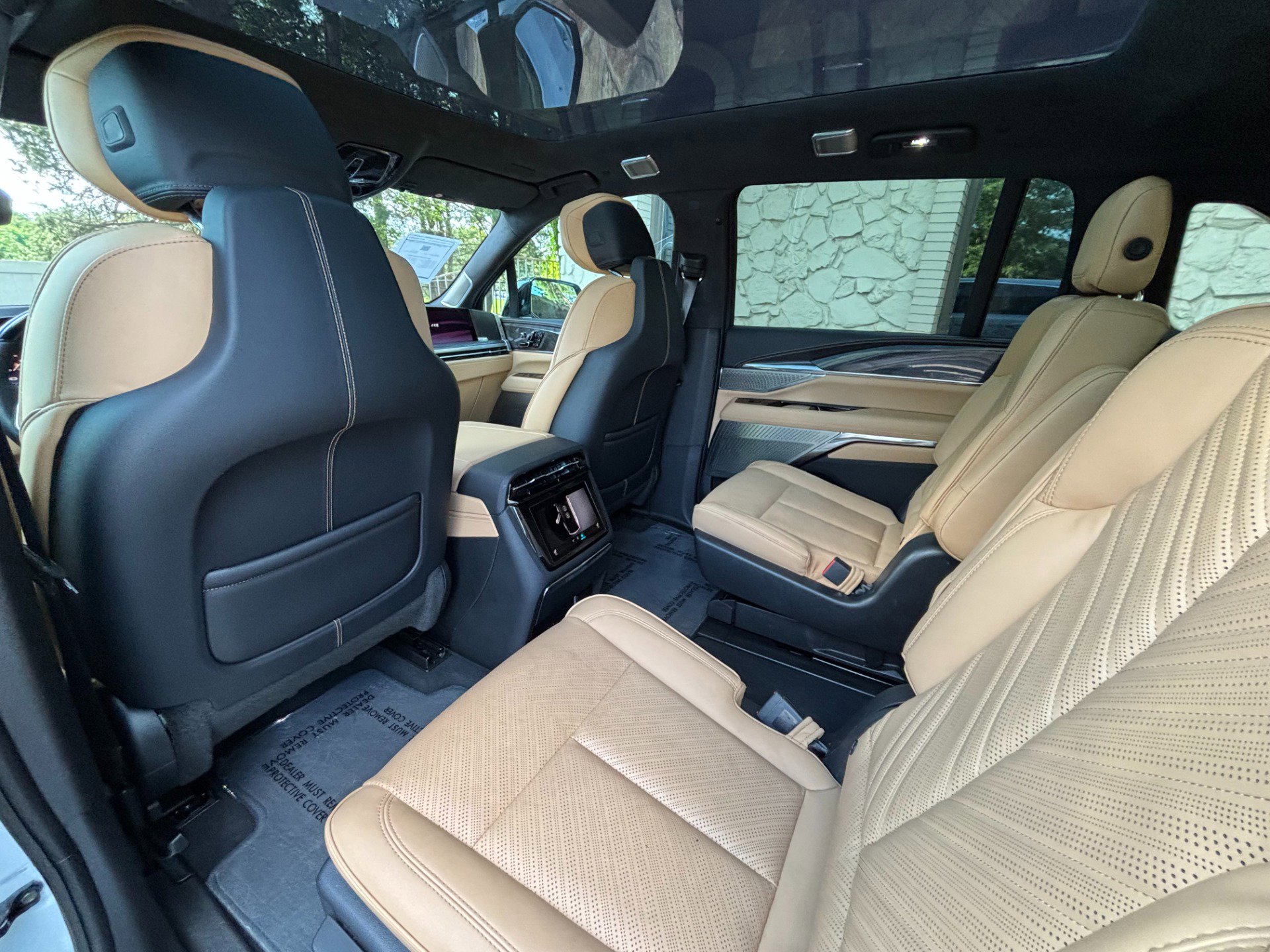Used 2026 Cadillac Escalade IQ Luxury 2 AWD/4WD image 30