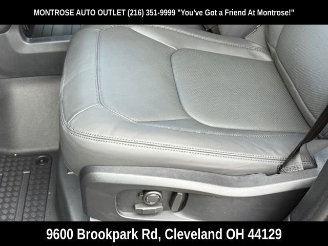 New 2026 Land Rover Defender 110 S image 36