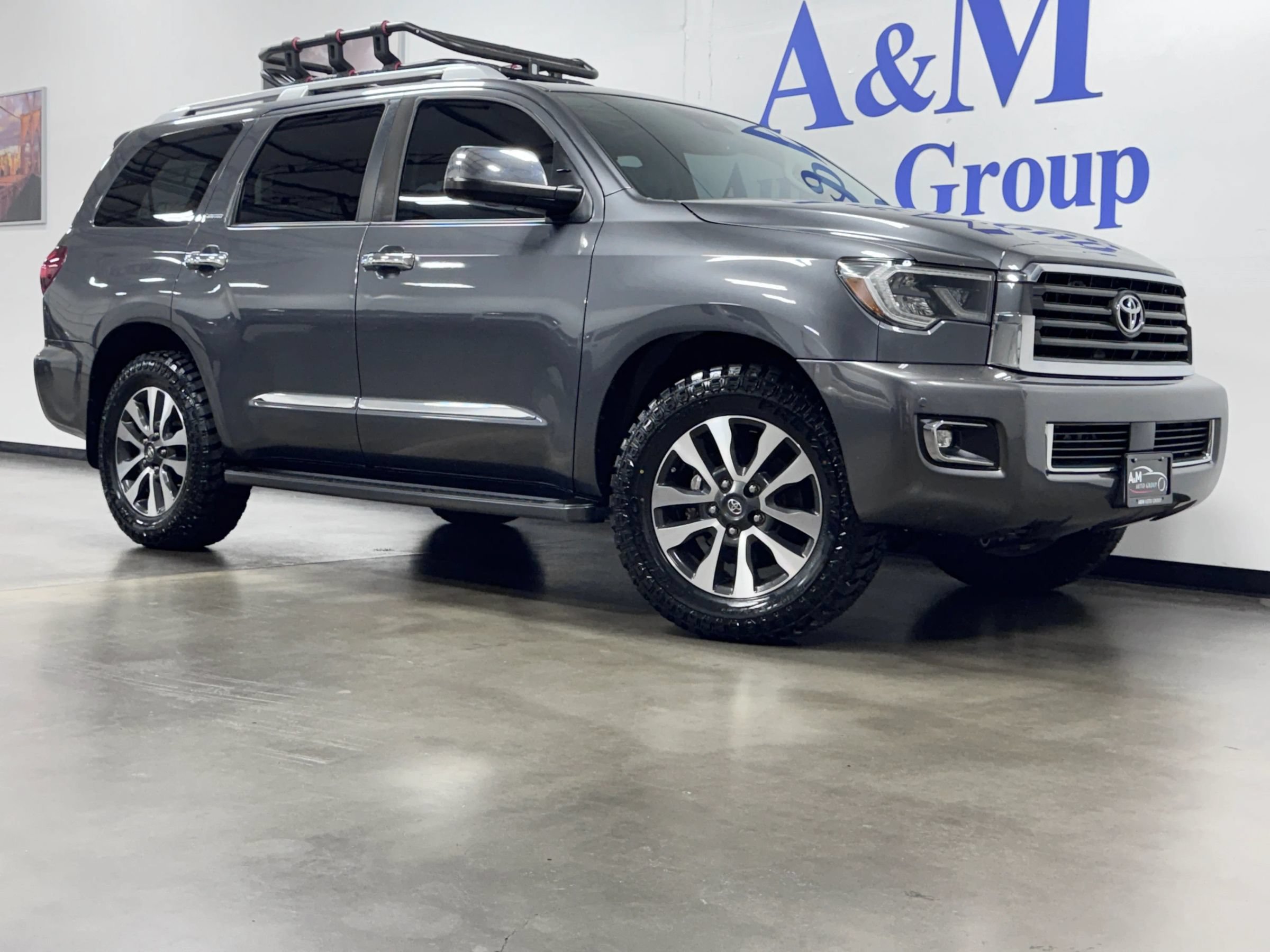 Used 2018 Toyota Sequoia Limited w/ Safety & Convenience Package AWD/4WD image 3