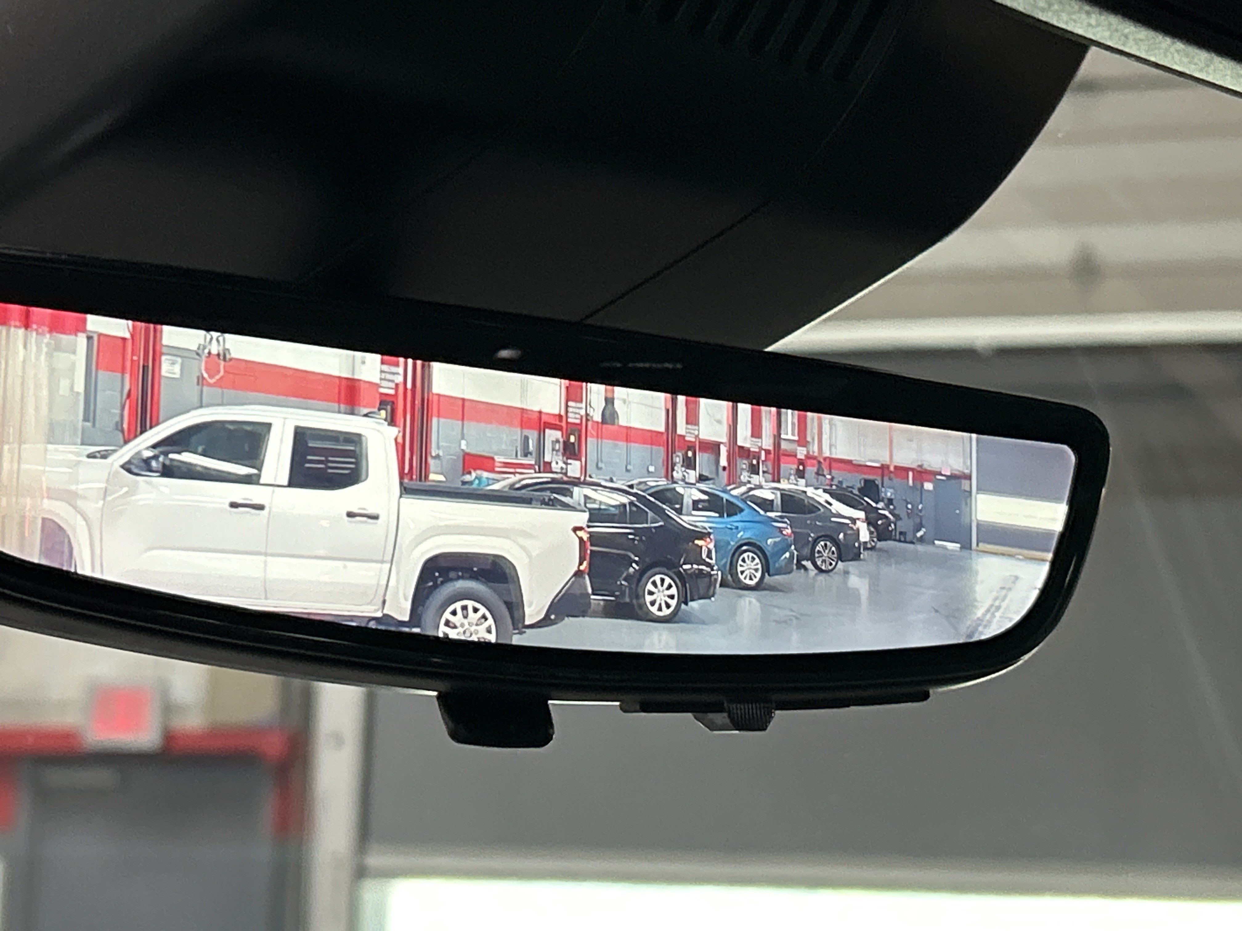 Used 2026 GMC Sierra 2500 Denali w/ Denali Reserve Package AWD/4WD image 27