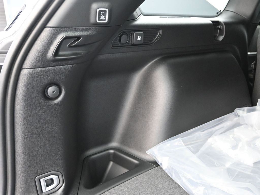 New 2025 Jeep Grand Cherokee Limited w/ Black Appearance Package image 26