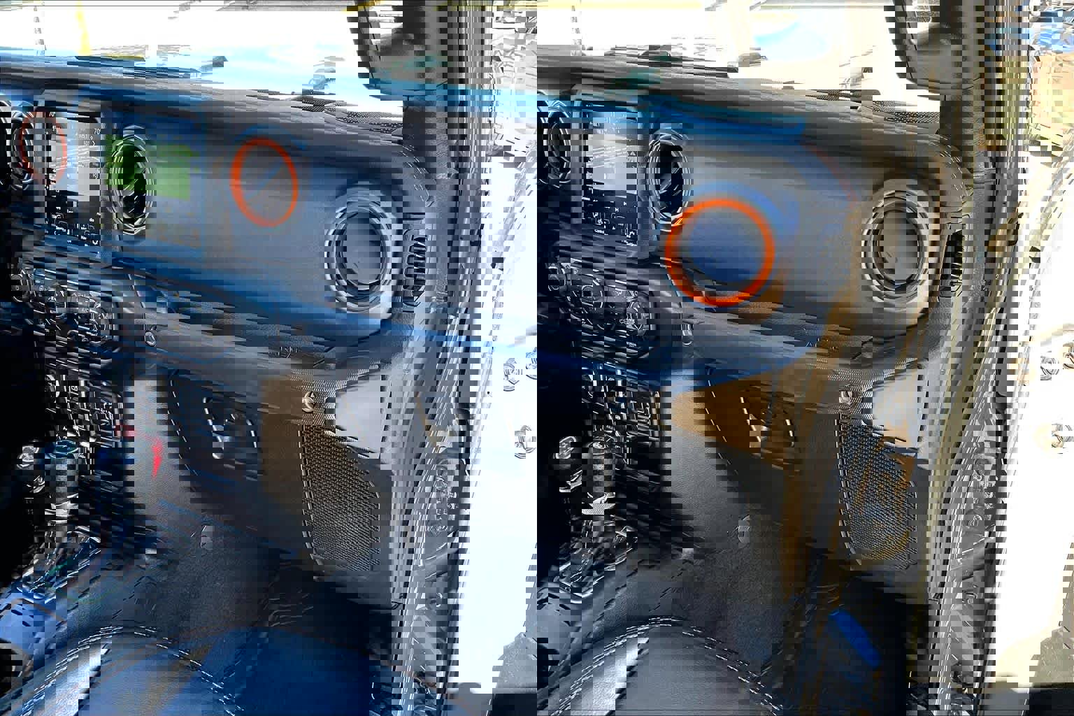 Certified 2022 Jeep Gladiator Mojave w/ LED Lighting Group image 19