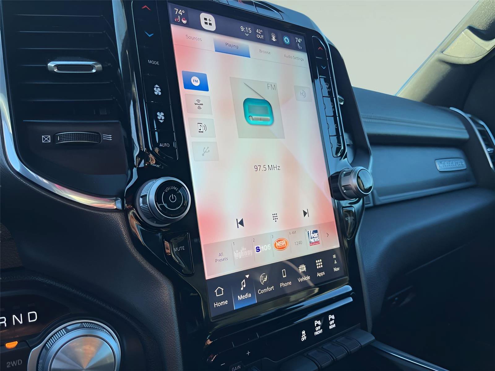 Used 2025 RAM 1500 Laramie w/ Sport Appearance Package image 18