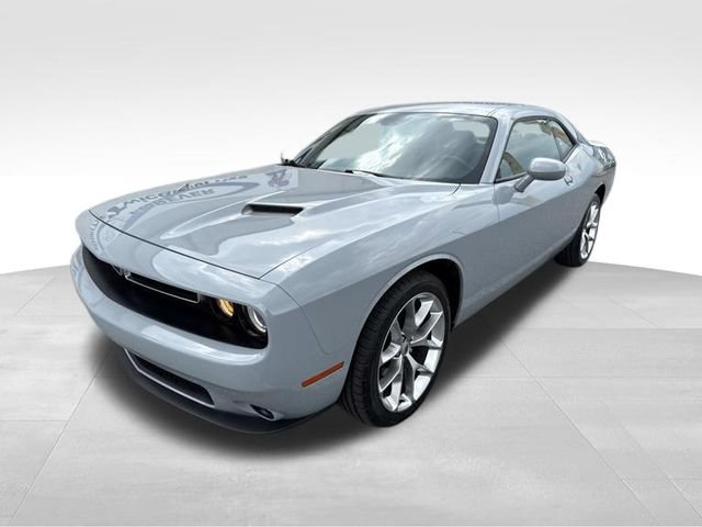 Used 2021 Dodge Challenger SXT w/ Plus Package RWD image 4