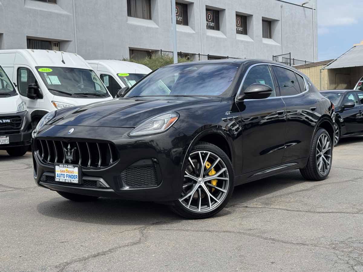 Used 2023 Maserati Grecale GT AWD/4WD image 2