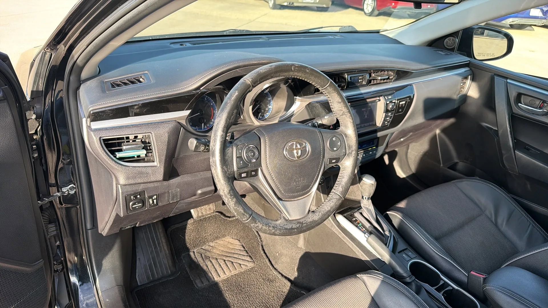 Used 2016 Toyota Corolla S FWD image 38