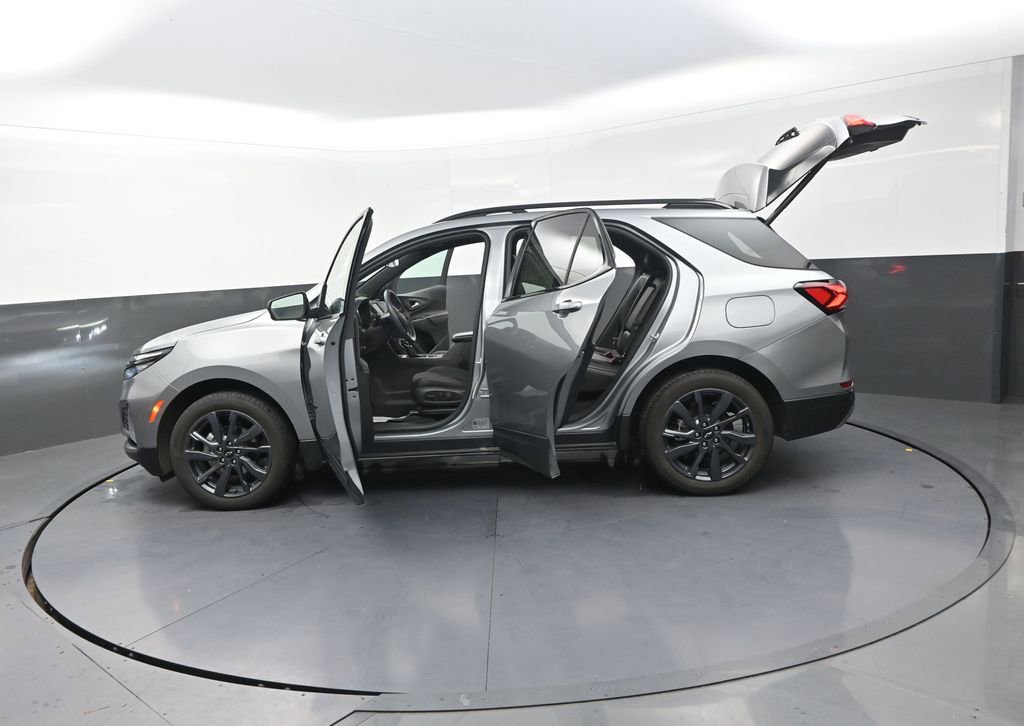 Used 2024 Chevrolet Equinox RS image 35