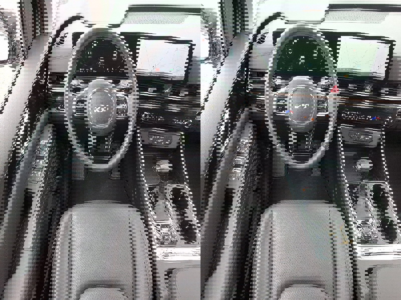 Used 2025 Kia Carnival SX Prestige image 11