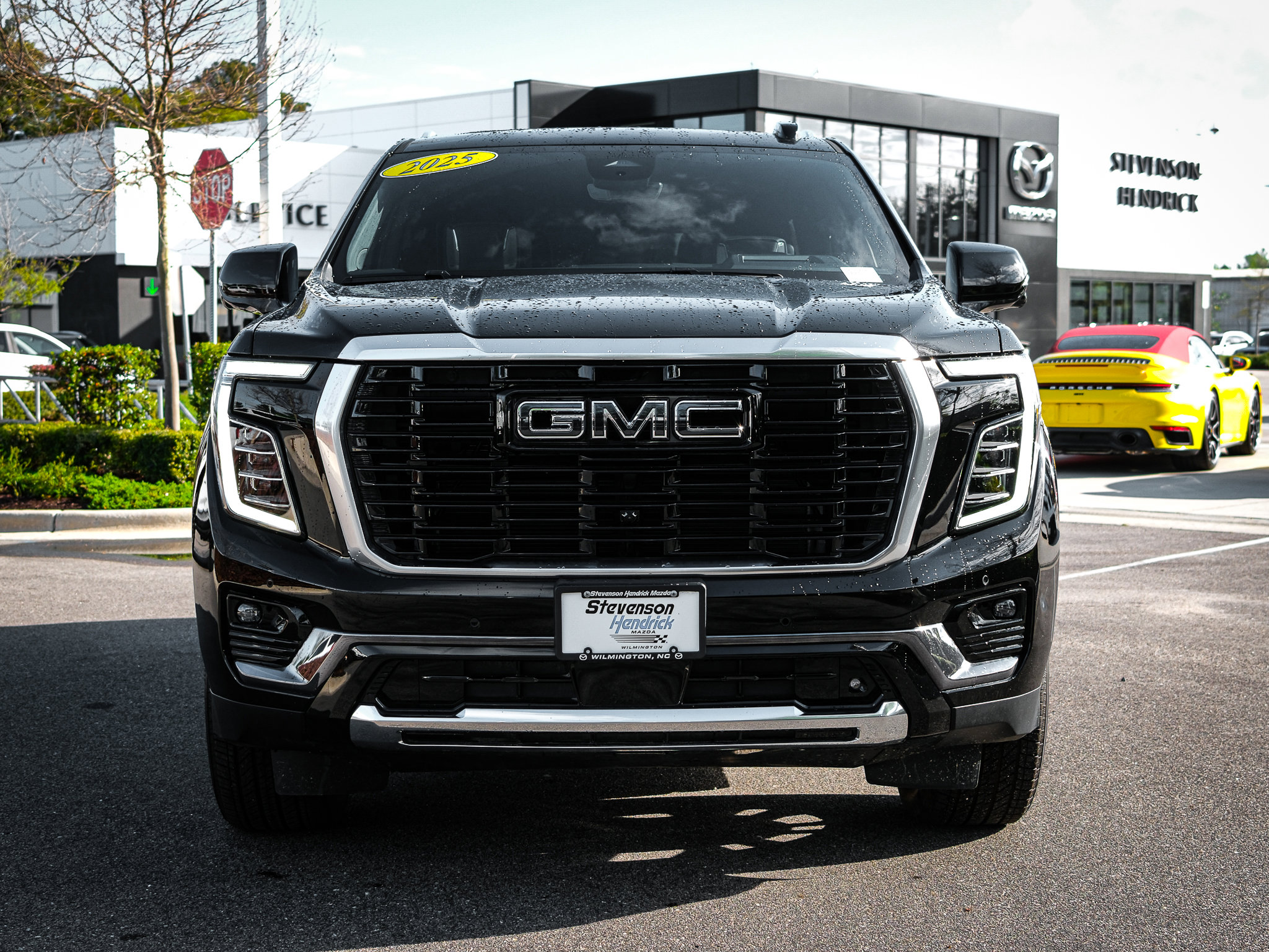 Used 2025 GMC Yukon Denali Ultimate image 3
