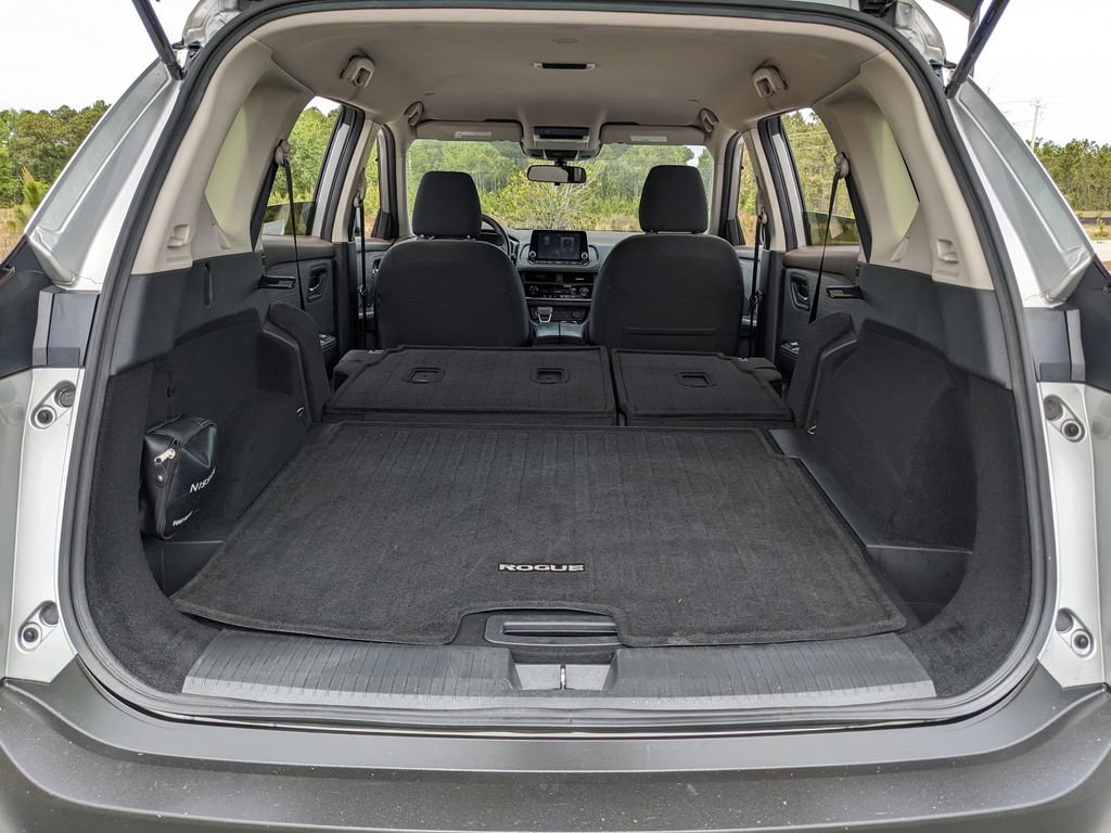 Used 2023 Nissan Rogue SV FWD image 41