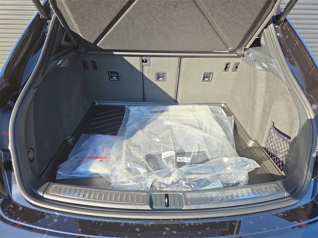 New 2026 Porsche Macan S image 31