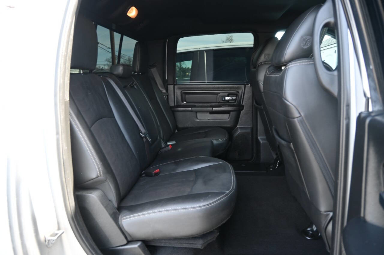 Used 2018 RAM 1500 Rebel w/ Ram 1500 Black Rebel Group AWD/4WD image 13