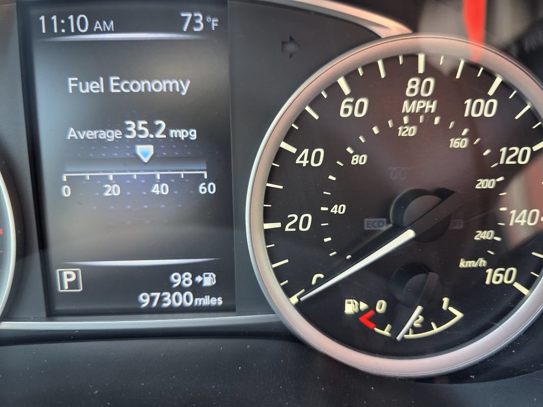 Used 2016 Nissan Sentra SV FWD image 26