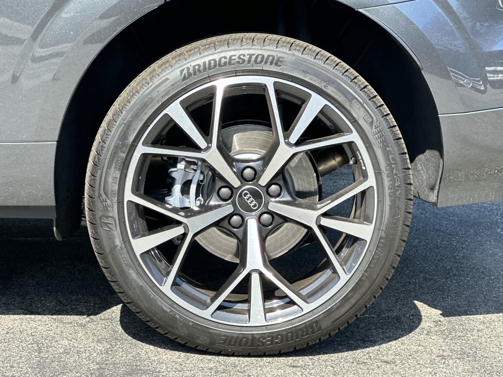 New 2026 Audi Q3 quattro 2.0T AWD/4WD image 10
