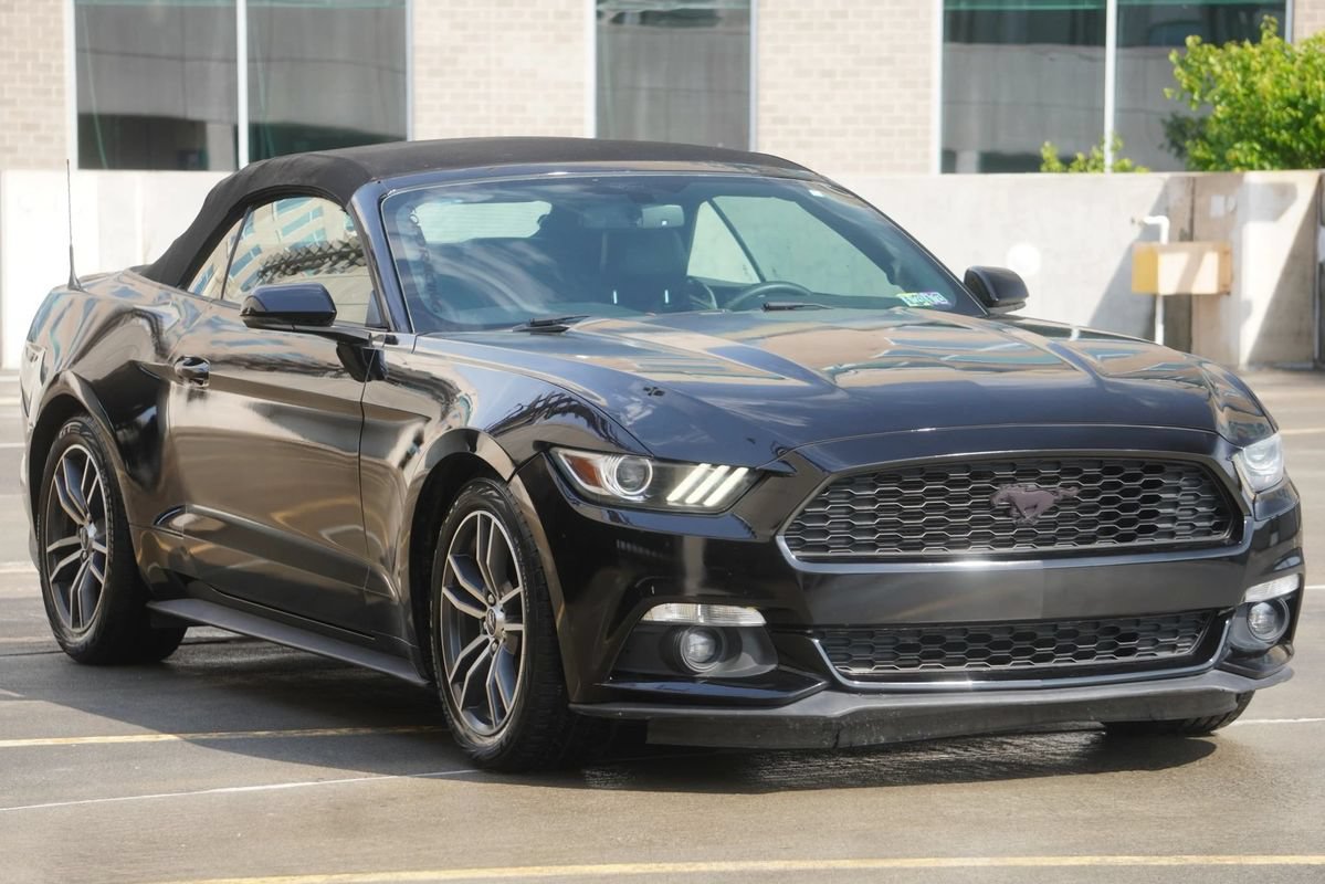 Used 2015 Ford Mustang Premium RWD image 26