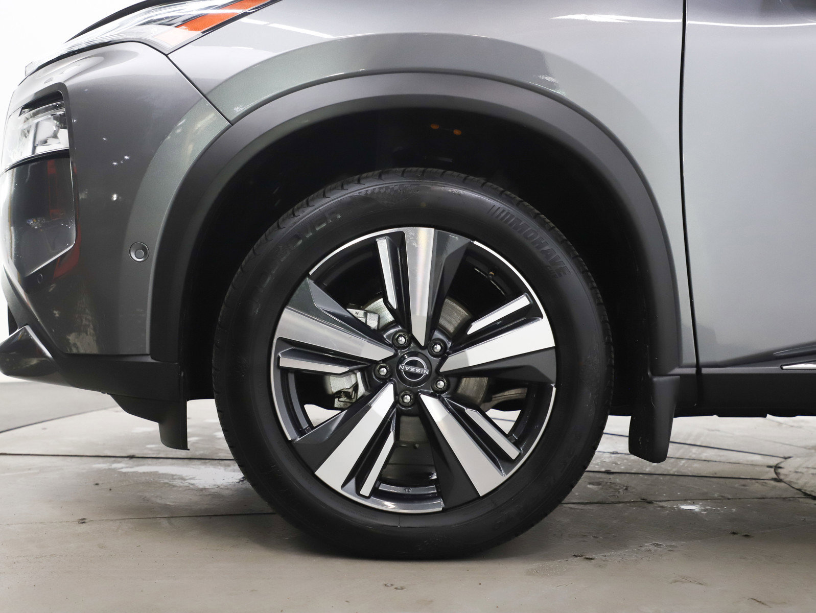 Used 2023 Nissan Rogue SL w/ SL Premium Package AWD/4WD image 32