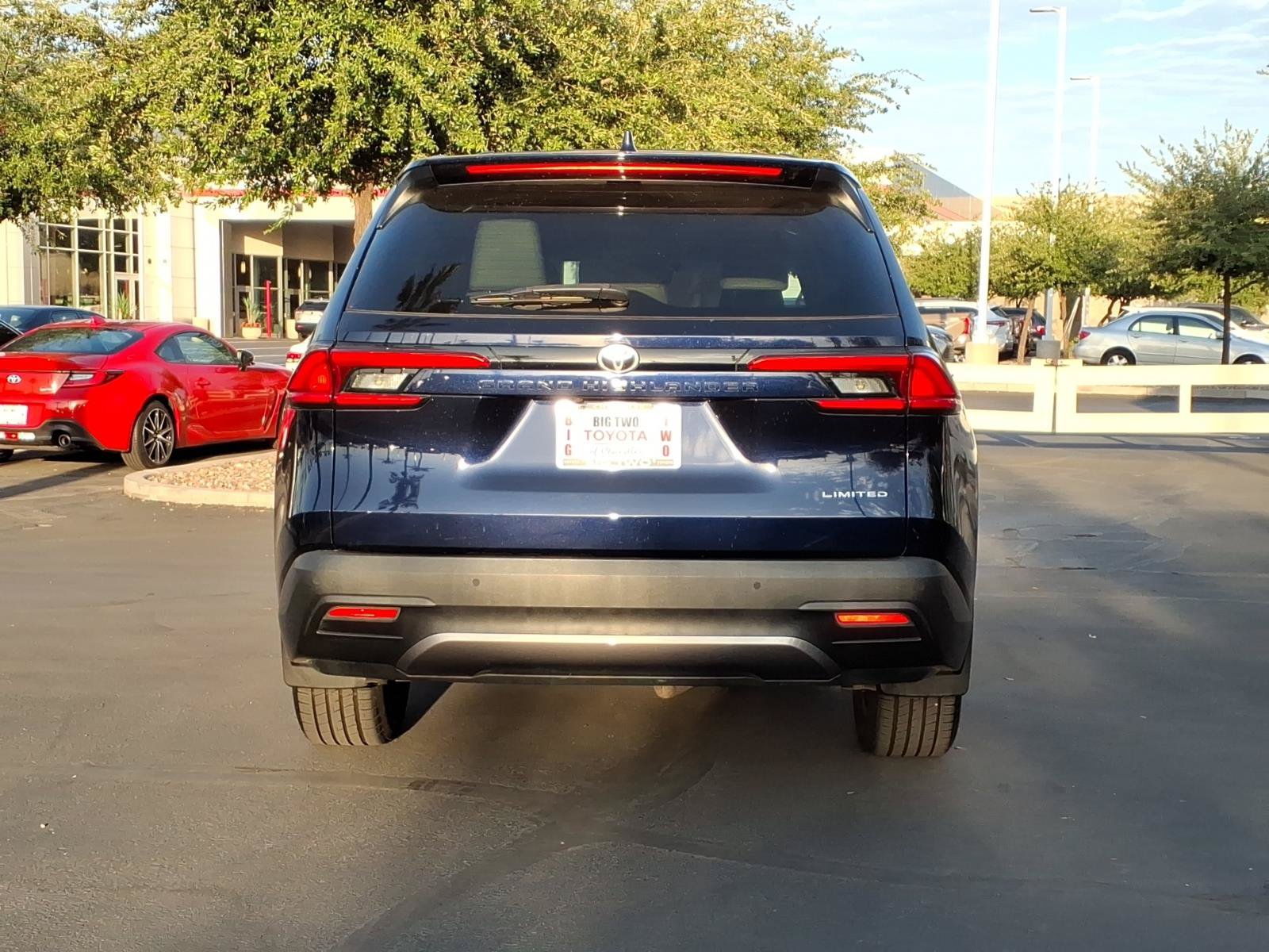 Certified 2024 Toyota Grand Highlander FWD image 5