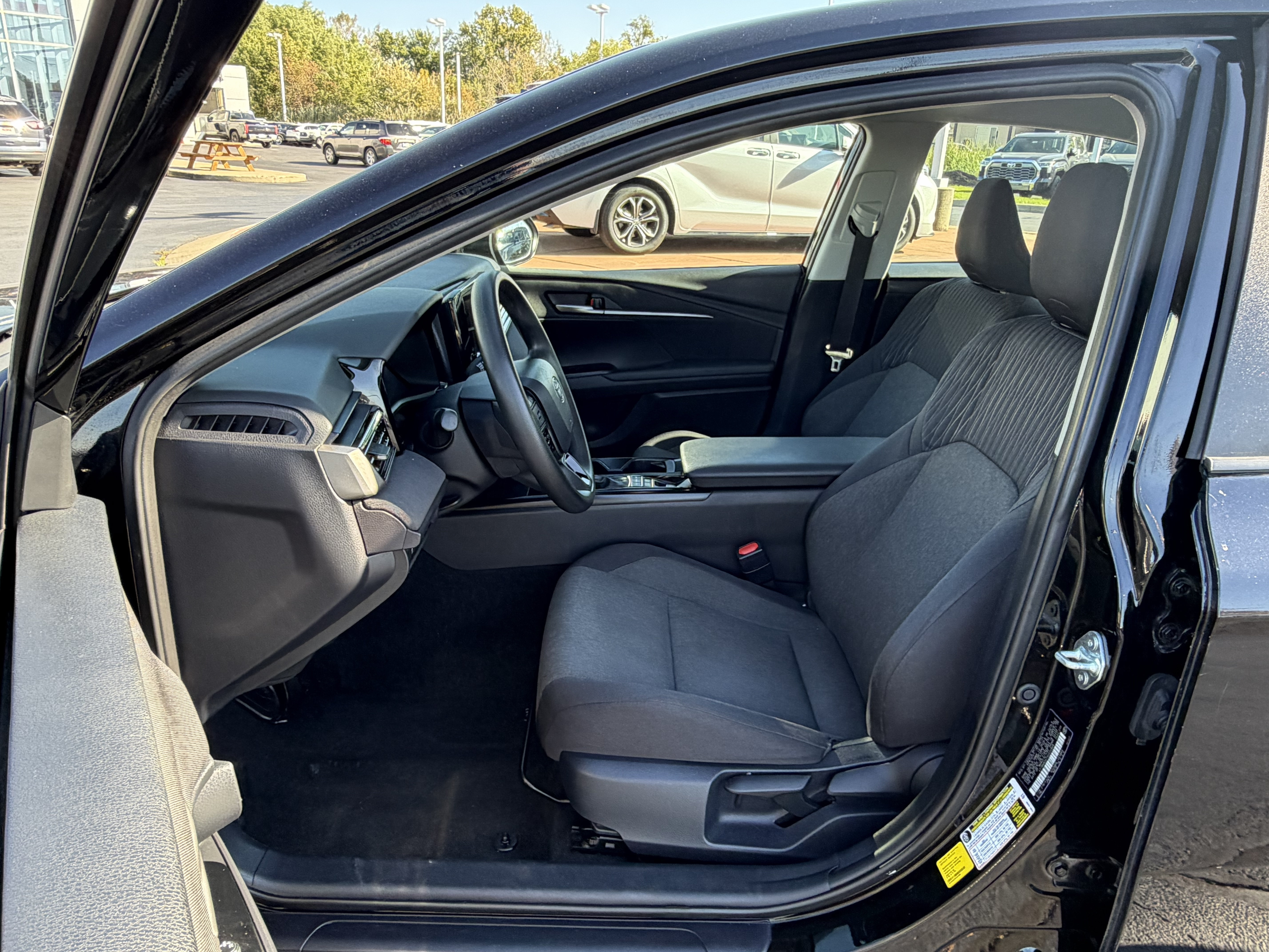 Used 2025 Toyota Camry LE FWD image 12