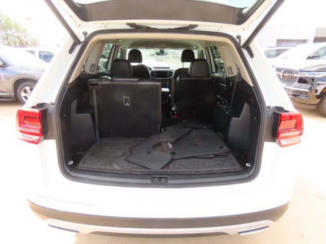 Used 2018 Volkswagen Atlas SE image 12